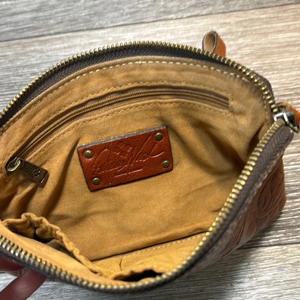 Patricia Nash Brown Leather Wristlet - Picture 3 of 5